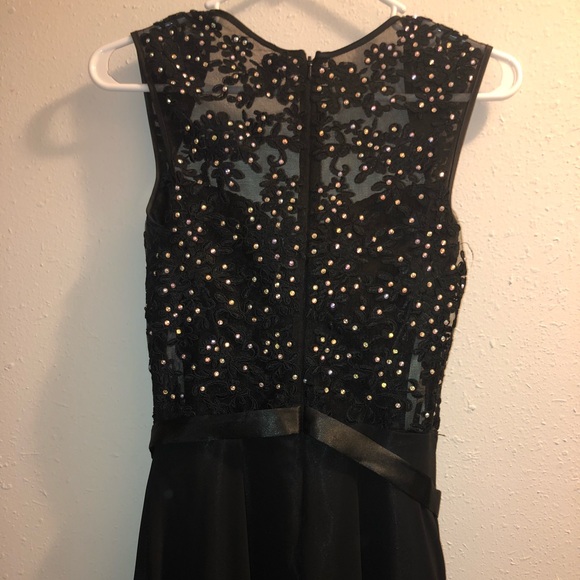 Black Formal Dress - Picture 3 of 4